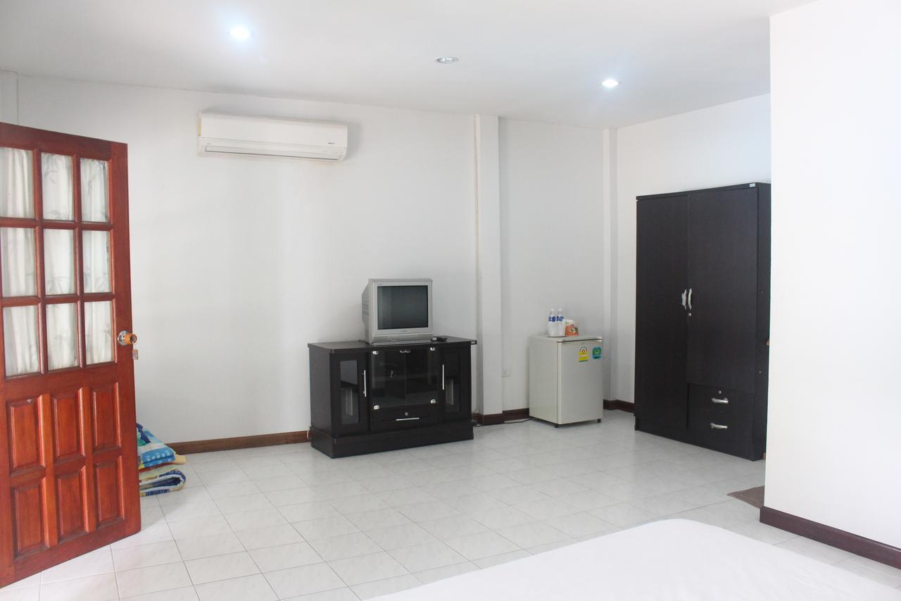 Squid Resort Haad Chao Samran Exterior photo